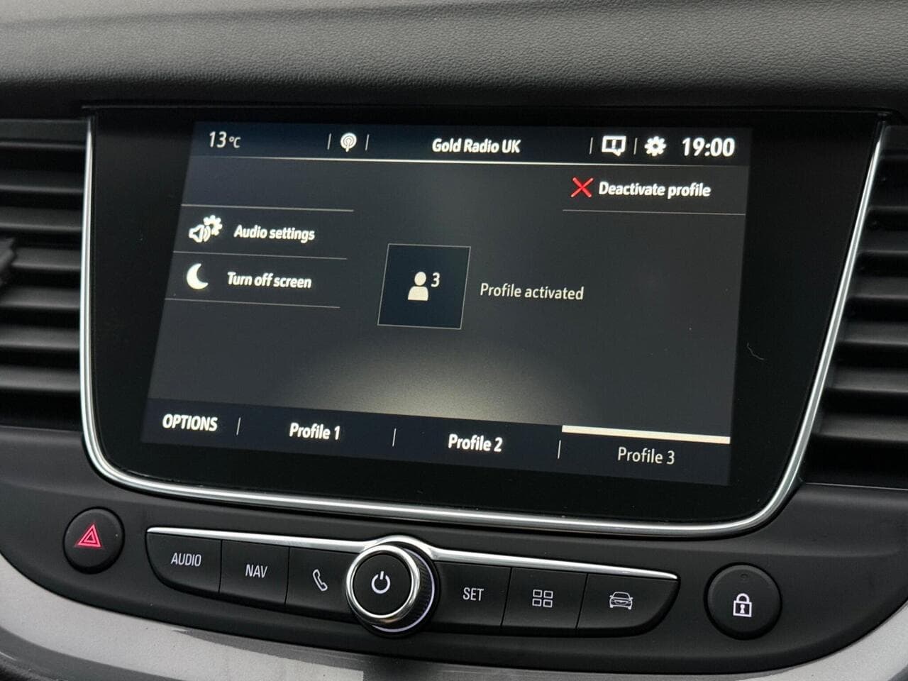 Vauxhall Grandland X thumbnail Infotainment System