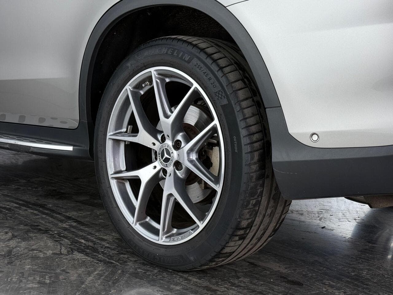 Mercedes-Benz GLC thumbnail Wheel