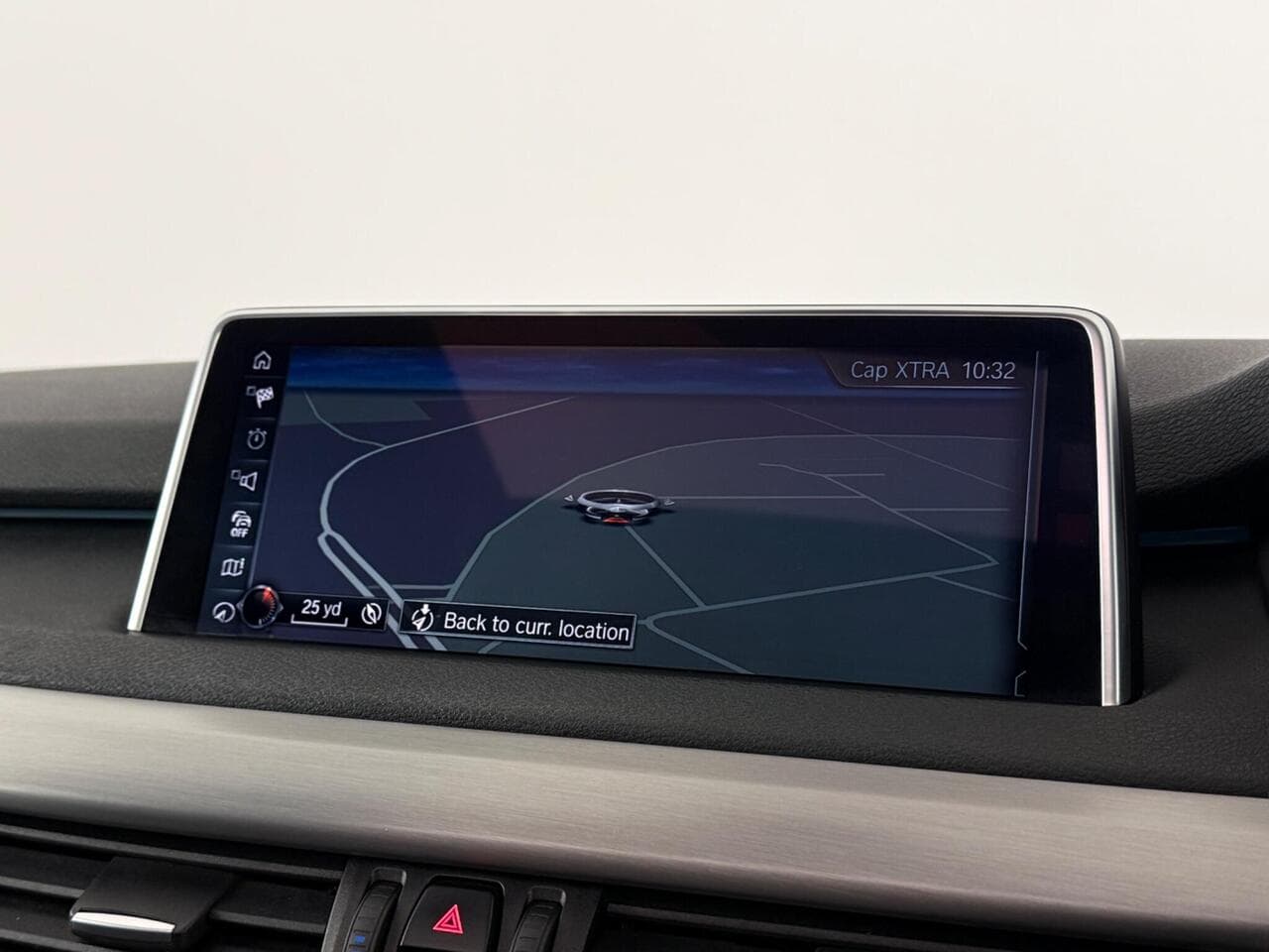 BMW X5 thumbnail Infotainment System