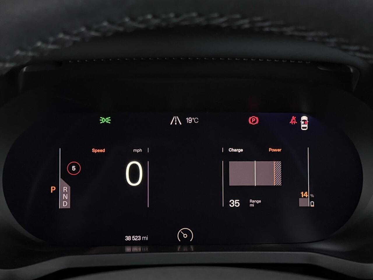 Polestar Polestar 2 thumbnail Driver Instruments