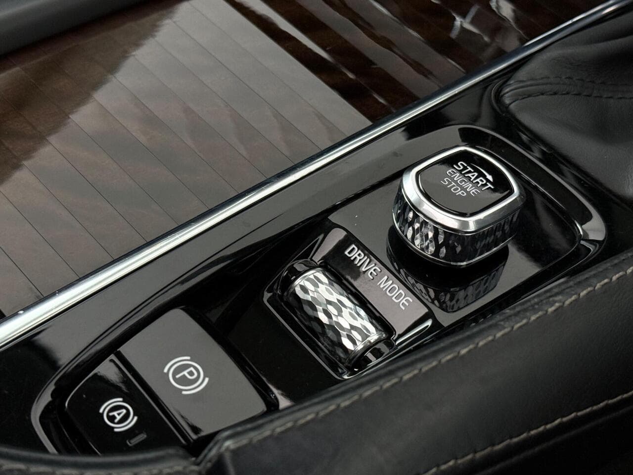 Volvo V90 thumbnail Interior Front