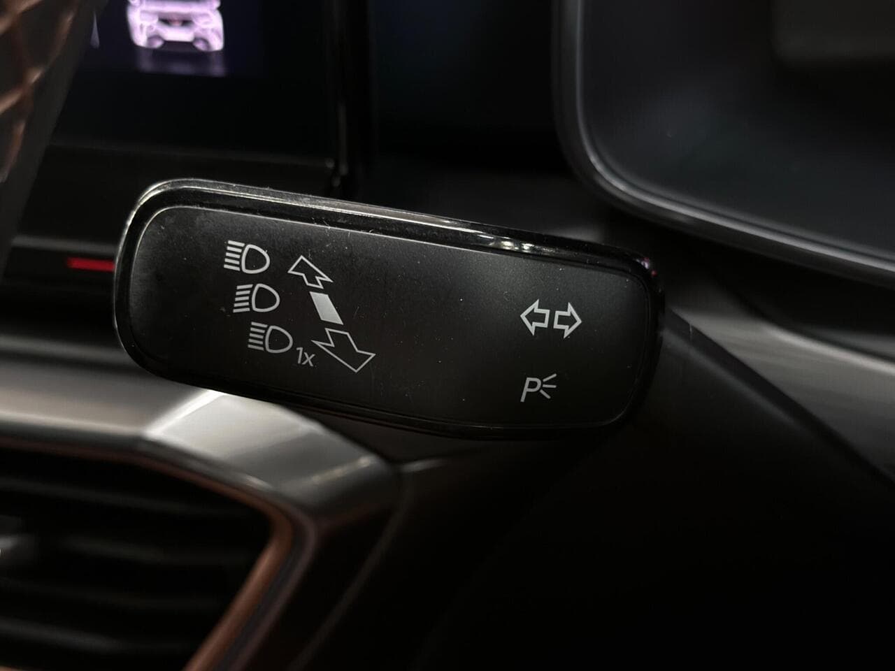 CUPRA Formentor thumbnail Misc Controls