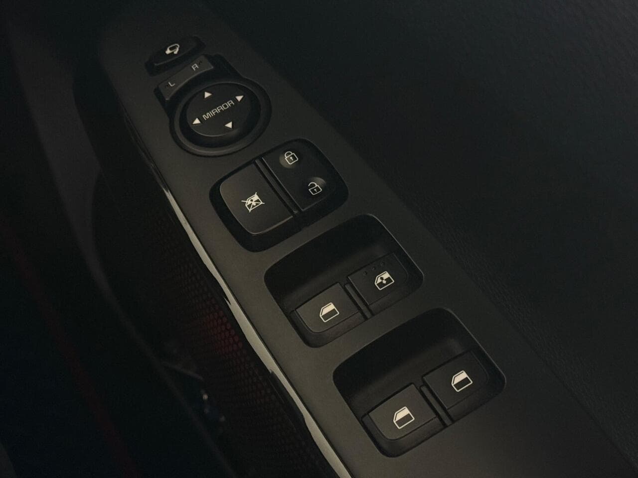 Kia Picanto thumbnail Misc Controls