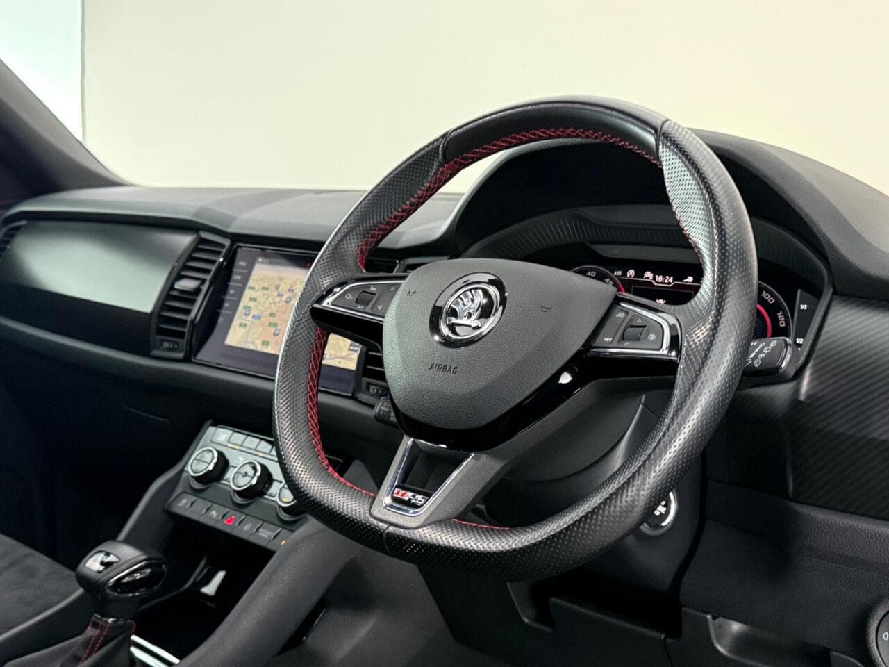 Skoda Kodiaq thumbnail Steering Wheel