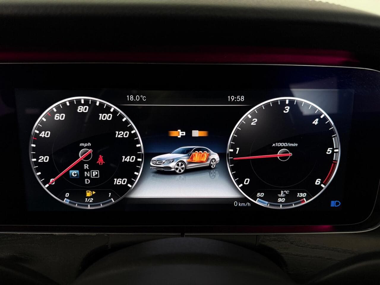 Mercedes-Benz E Class thumbnail Driver Instruments