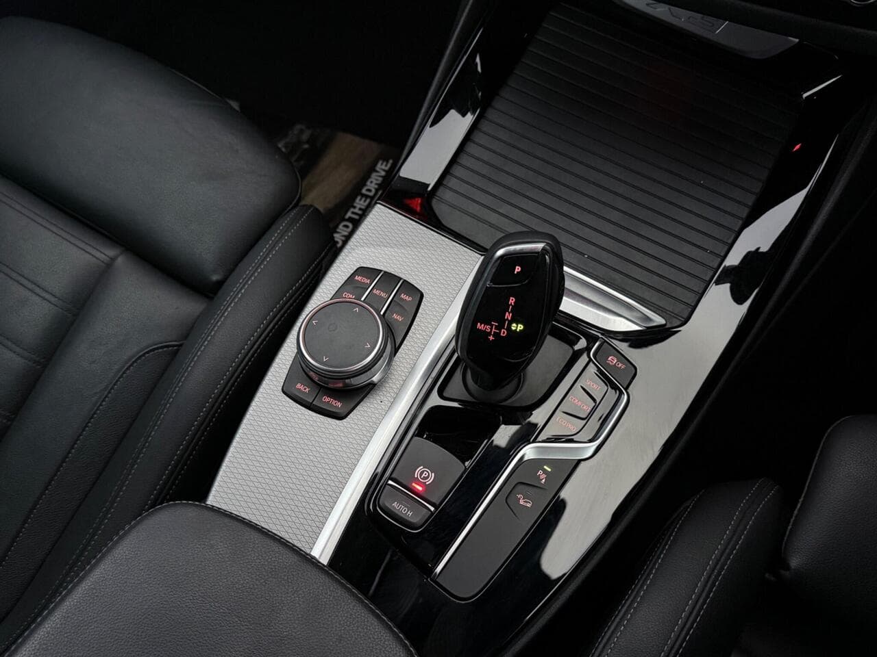 BMW X3 thumbnail Interior Front