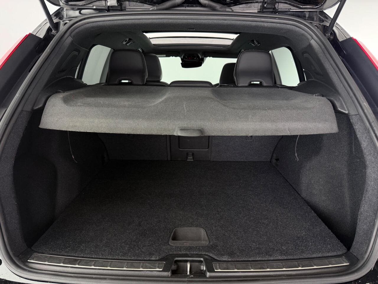 Volvo XC40 thumbnail Boot