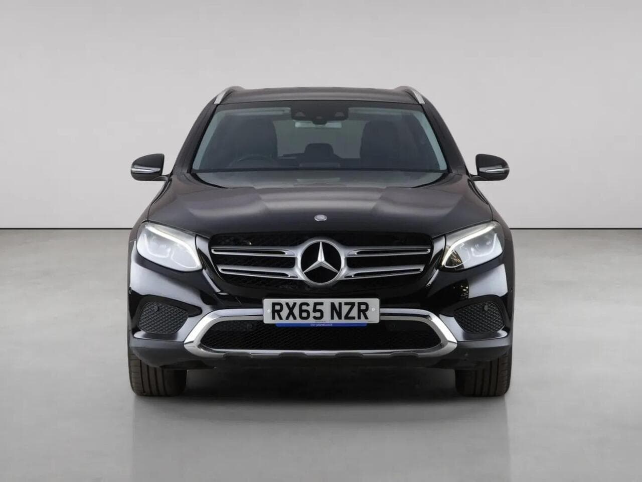 Mercedes-Benz GLC thumbnail Front