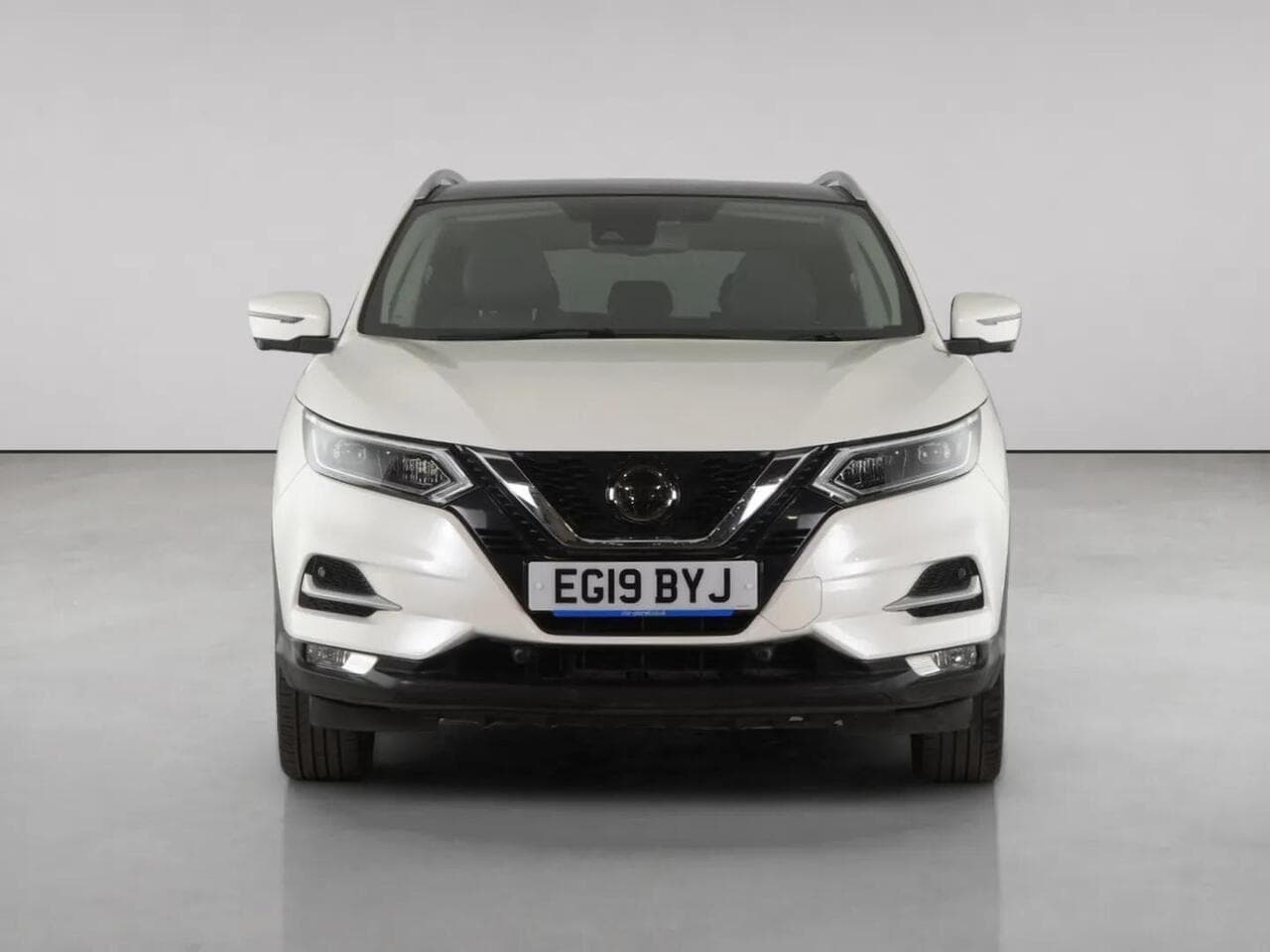 Nissan Qashqai thumbnail Front