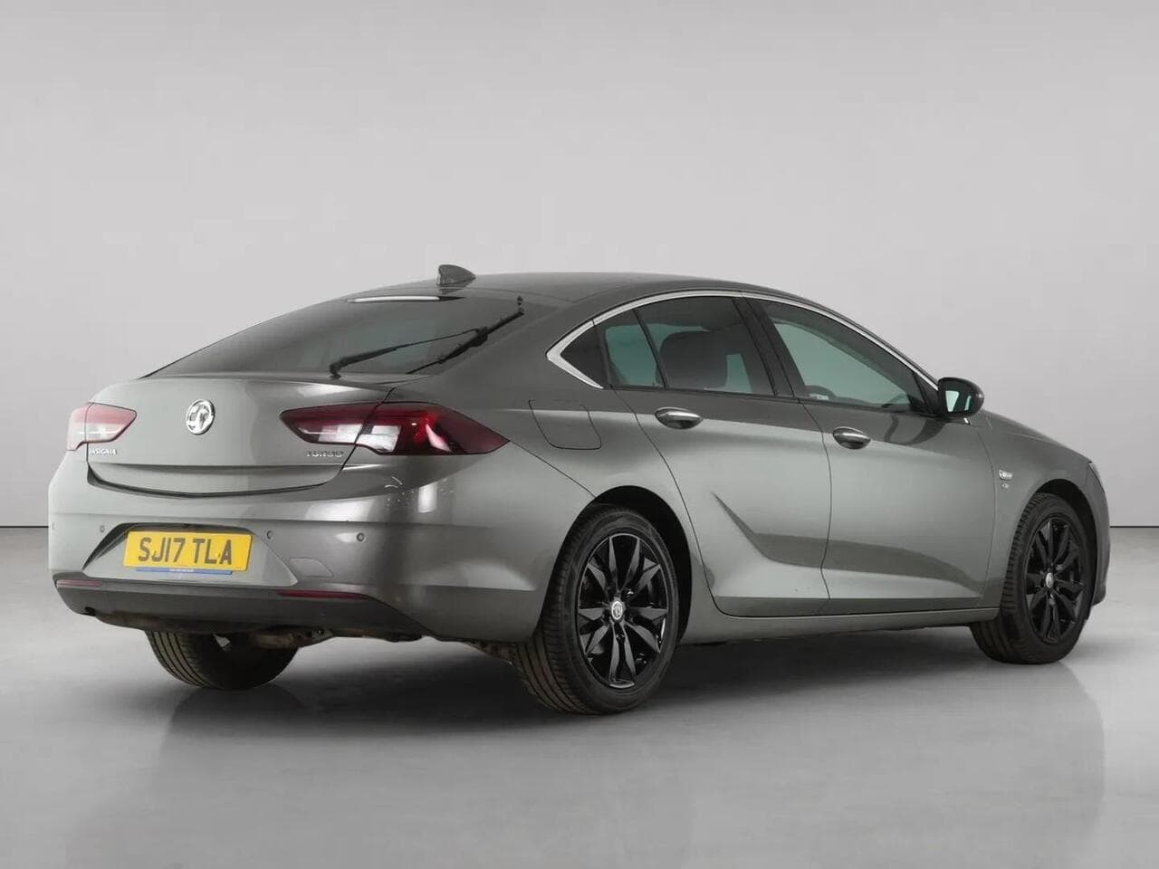 Vauxhall Insignia thumbnail Rear Right