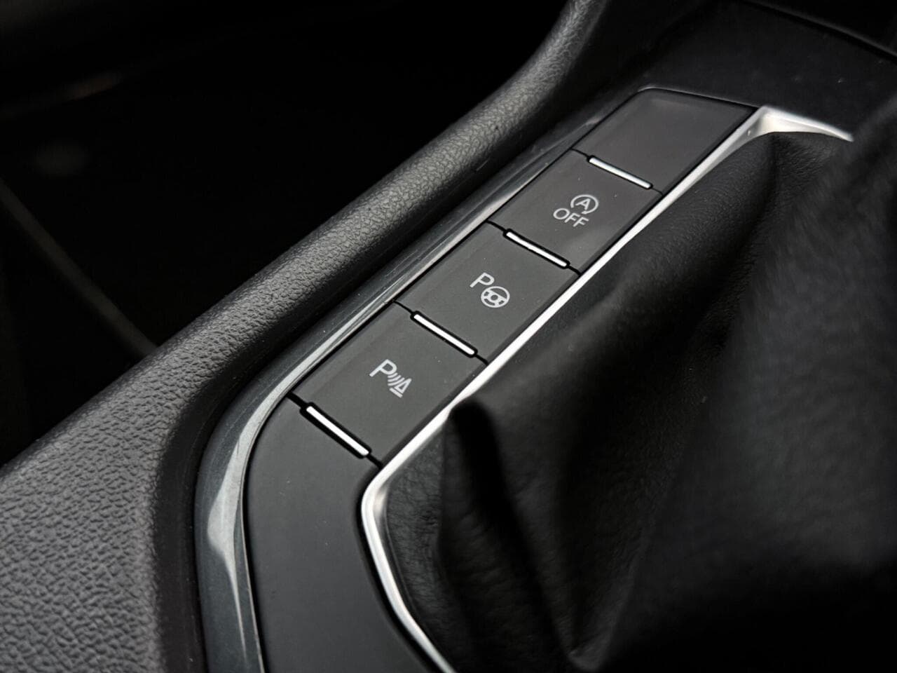 Volkswagen Tiguan thumbnail Misc Controls