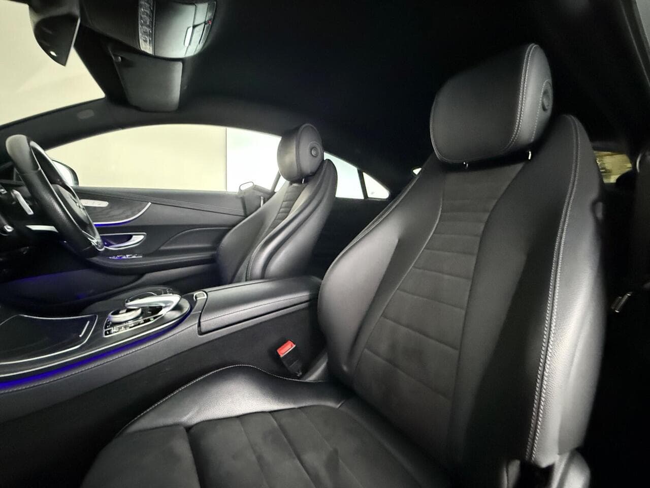 Mercedes-Benz E Class thumbnail Seat Front Passenger