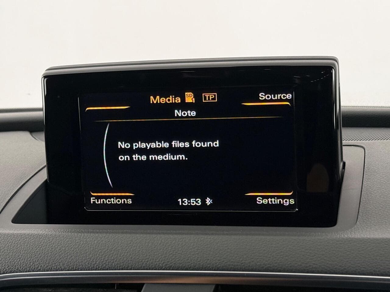 Audi Q3 thumbnail Infotainment System