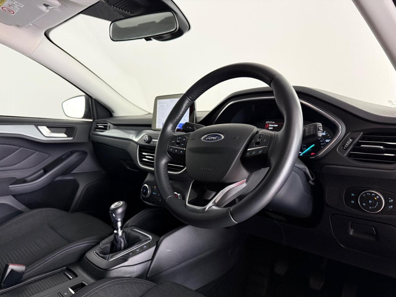 Ford Focus thumbnail Interior Front