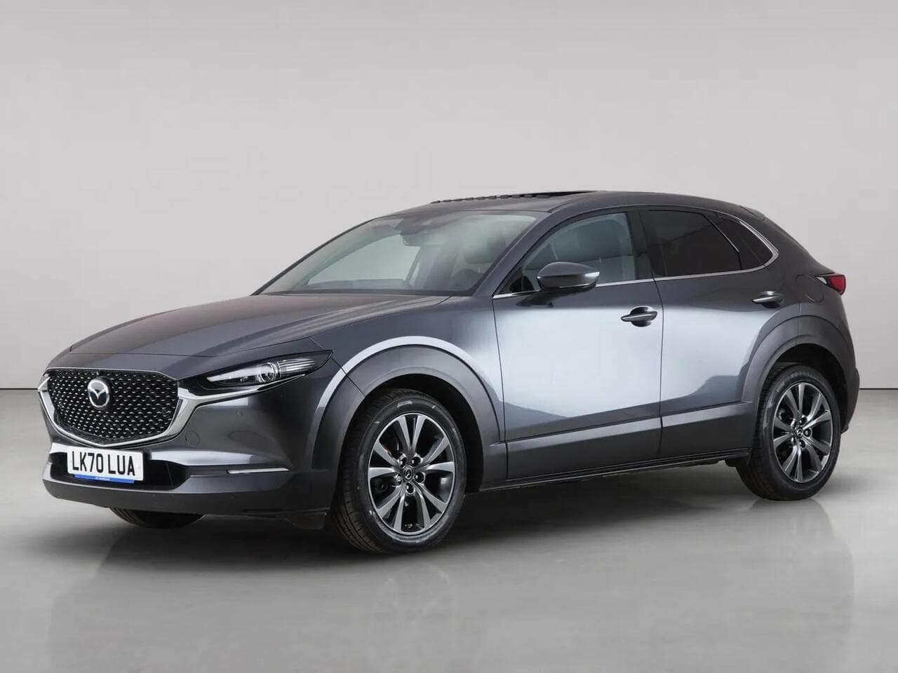 Mazda CX-30 thumbnail Front Left