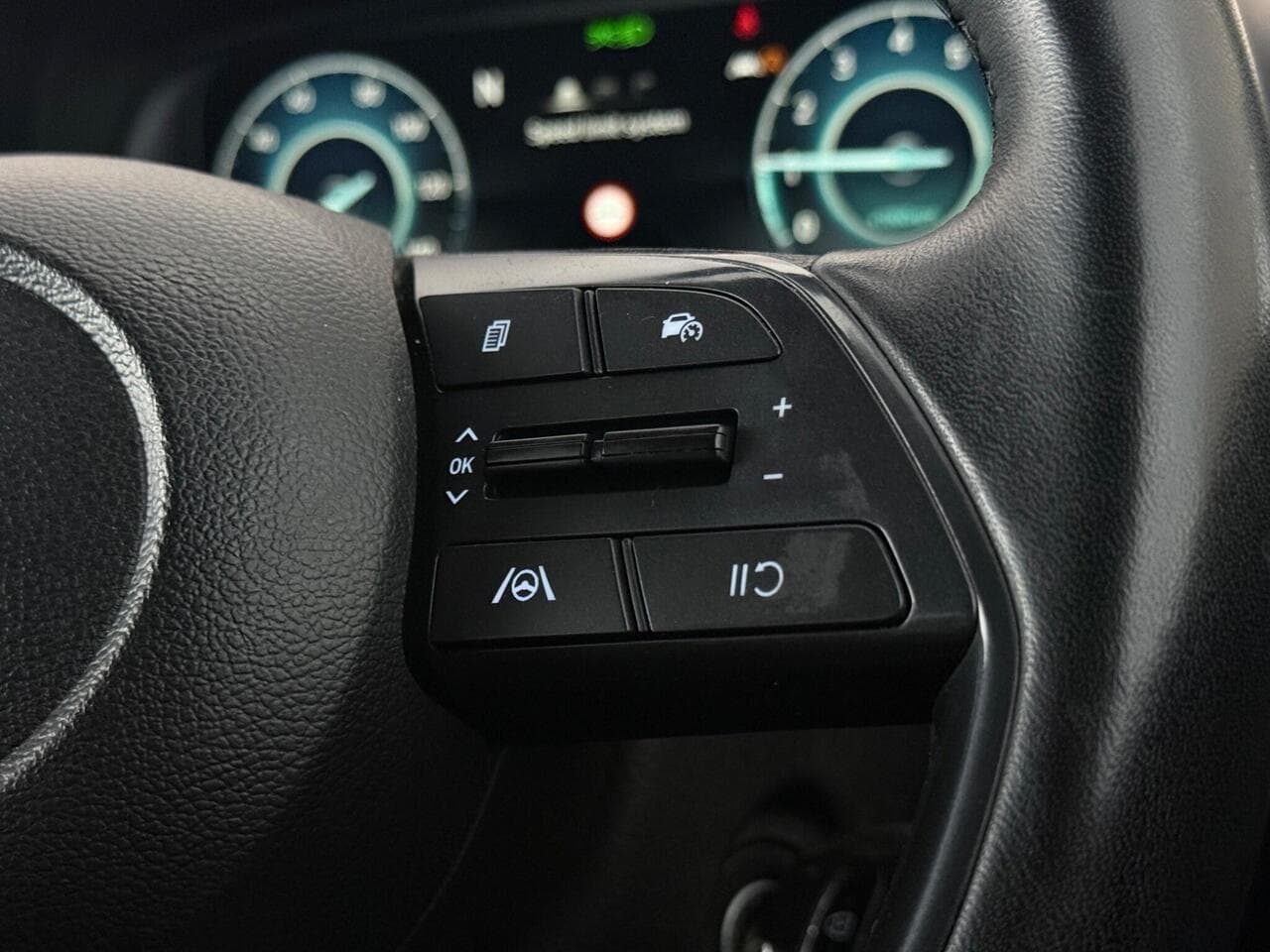 Hyundai BAYON thumbnail Misc Controls