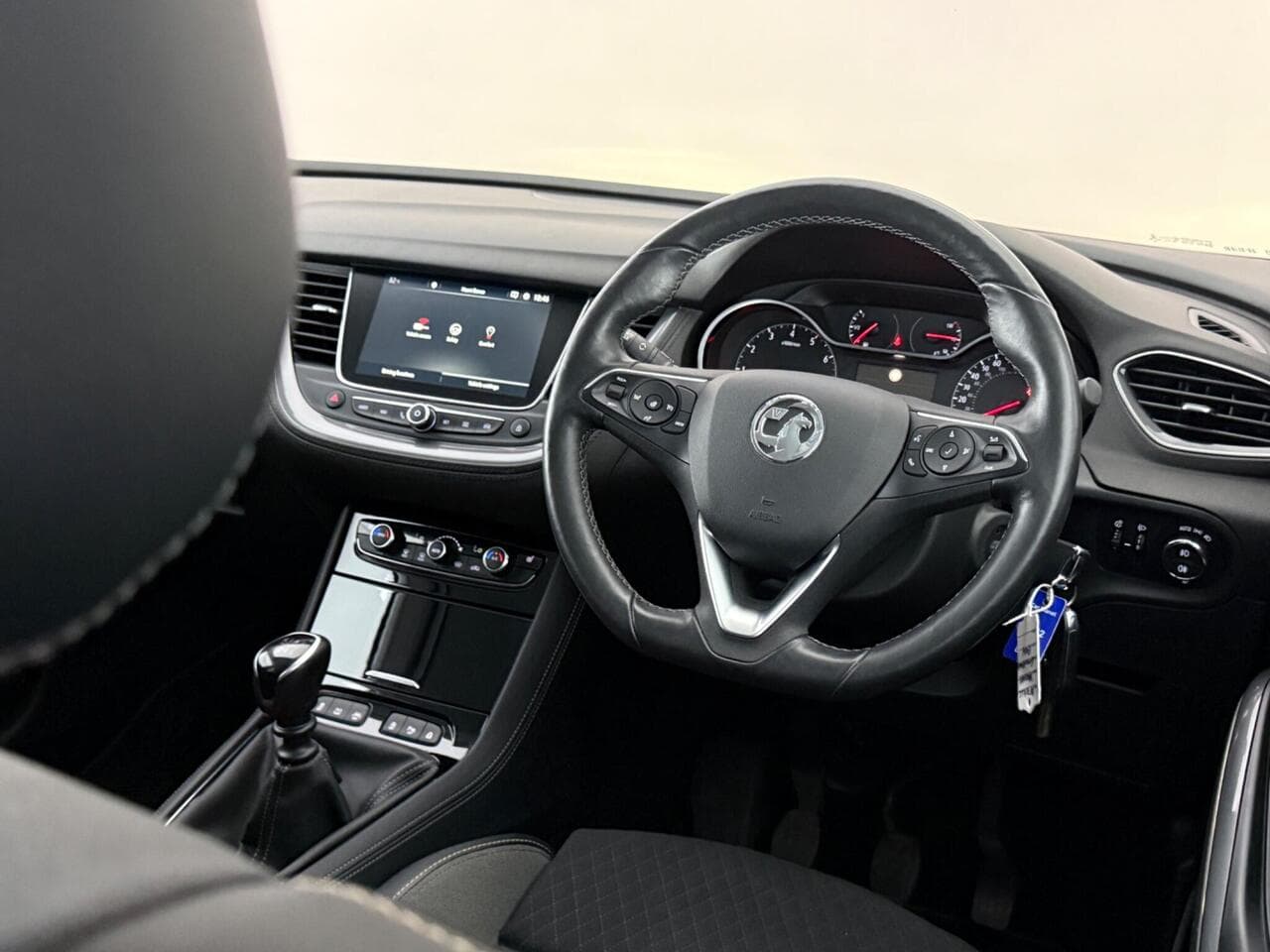 Vauxhall Grandland X thumbnail Interior Front