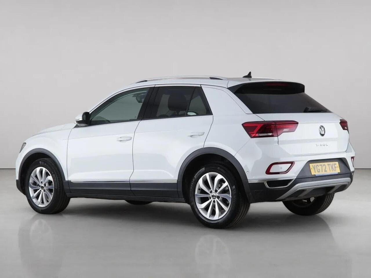 Volkswagen T-Roc thumbnail Rear Left