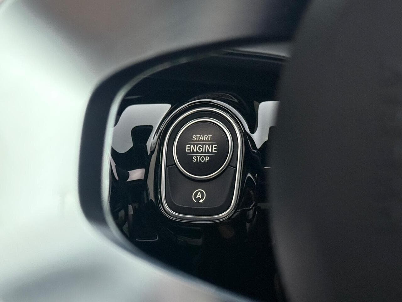 Mercedes-Benz A Class thumbnail Misc Controls