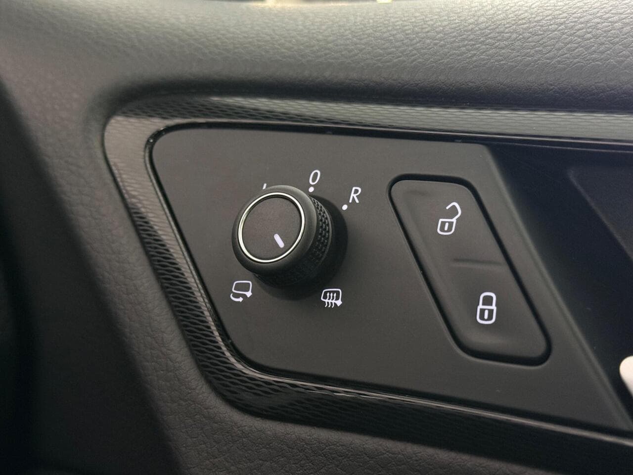 Volkswagen Golf thumbnail Misc Controls