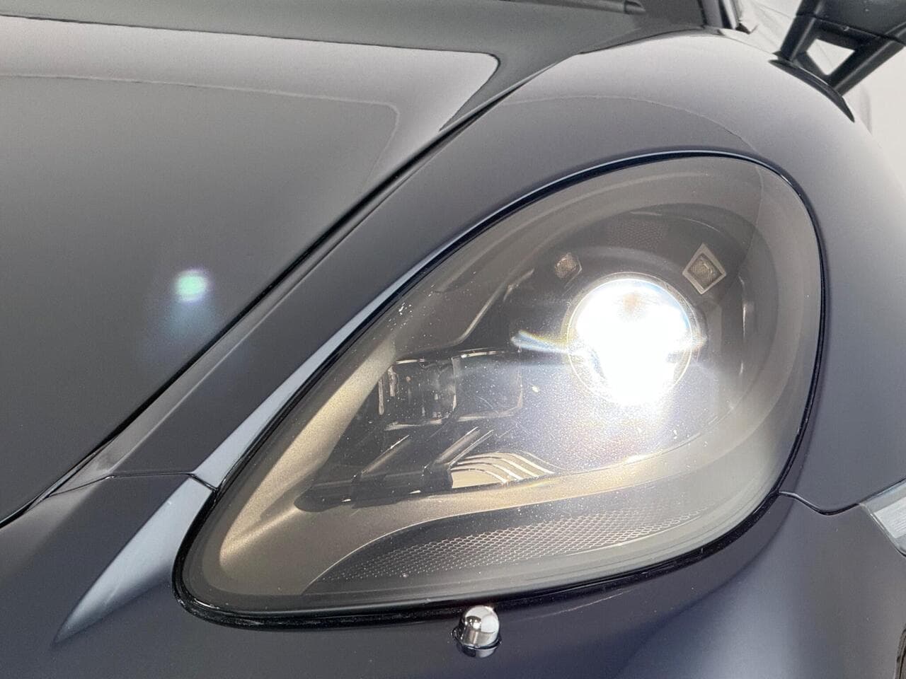 Porsche 718 Cayman thumbnail Lights Front