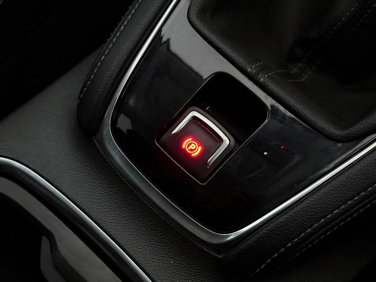 Vauxhall Grandland X thumbnail Misc Controls