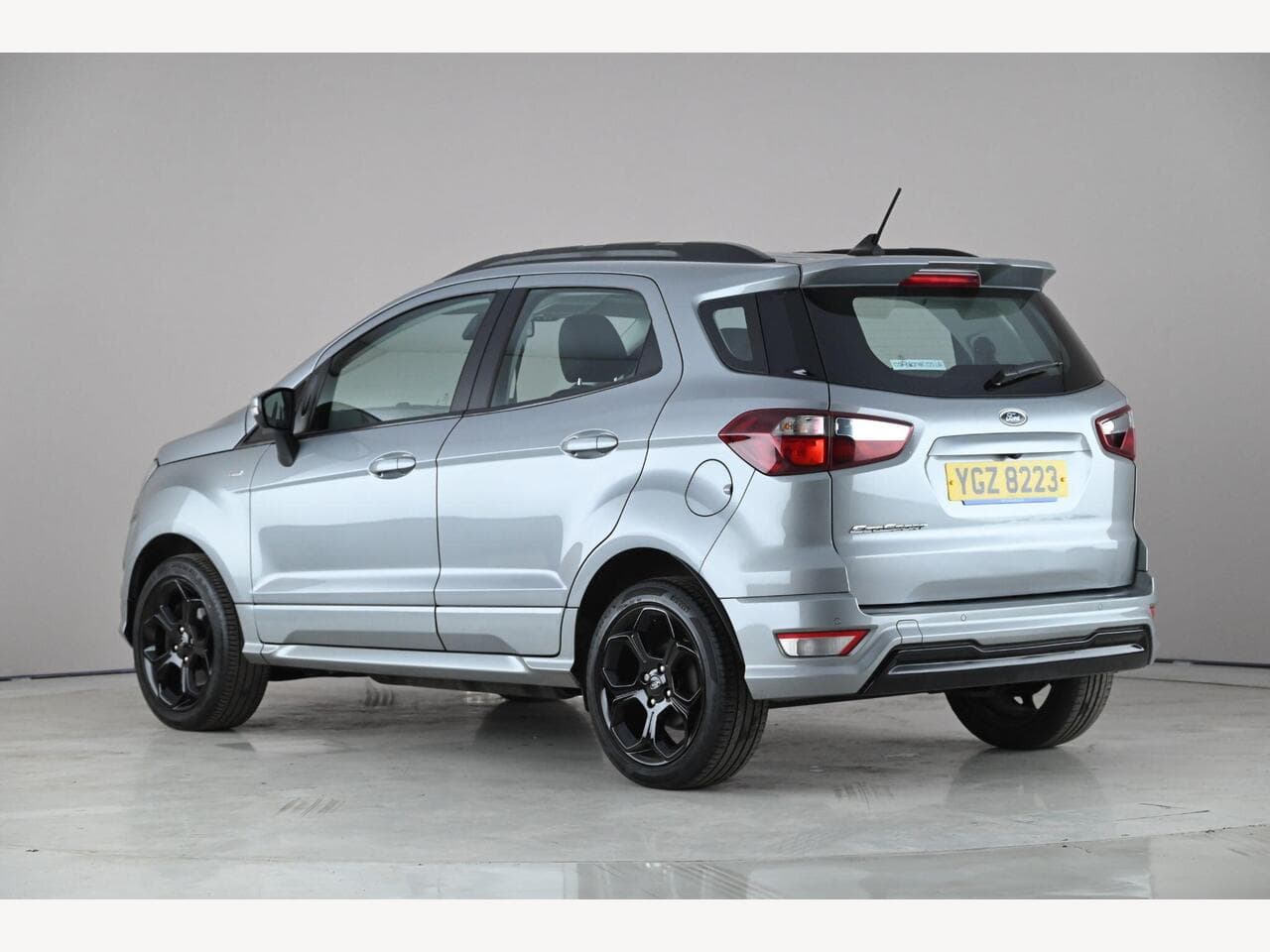 Ford EcoSport thumbnail Rear Left