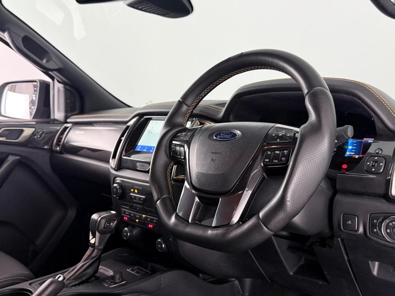 Ford Ranger thumbnail Interior Front