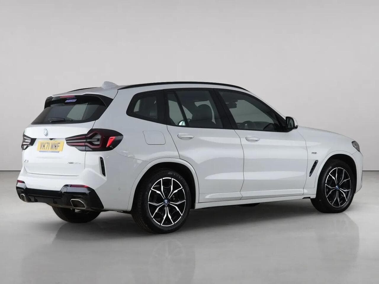 BMW X3 thumbnail Rear Right