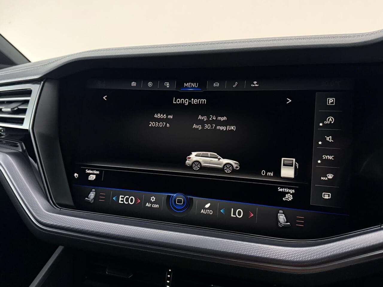 Volkswagen Touareg thumbnail Infotainment System