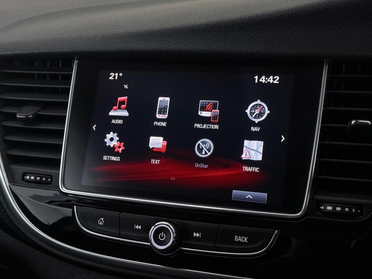 Vauxhall Mokka X thumbnail Infotainment System