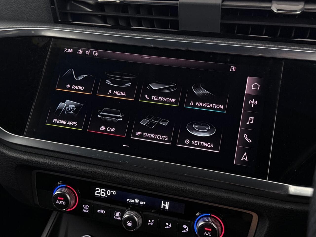 Audi Q3 thumbnail Infotainment System