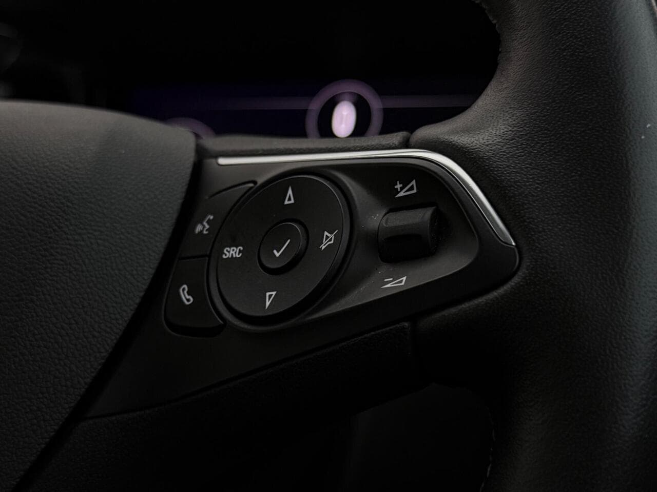 Vauxhall Grandland thumbnail Misc Controls