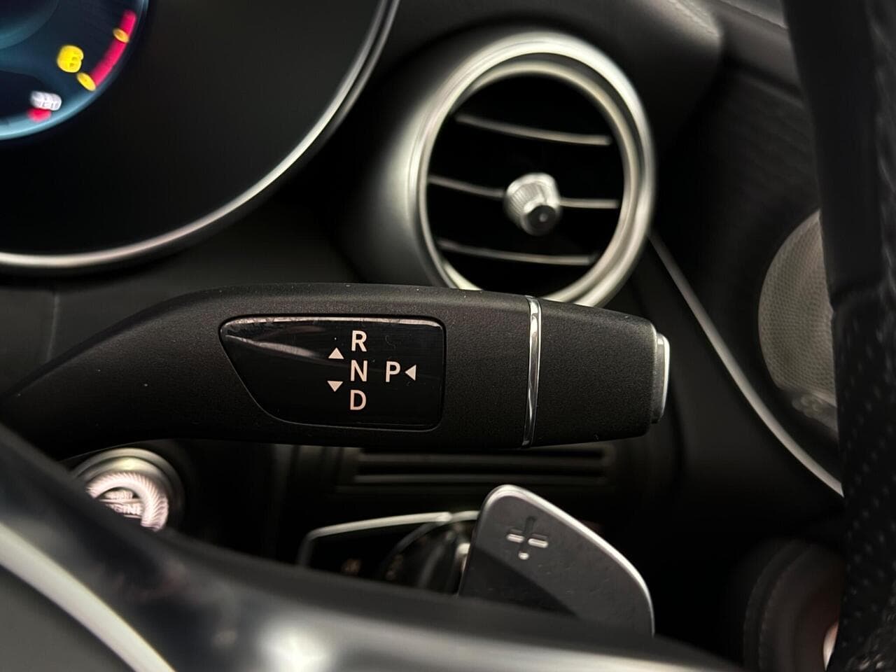 Mercedes-Benz GLC thumbnail Misc Controls