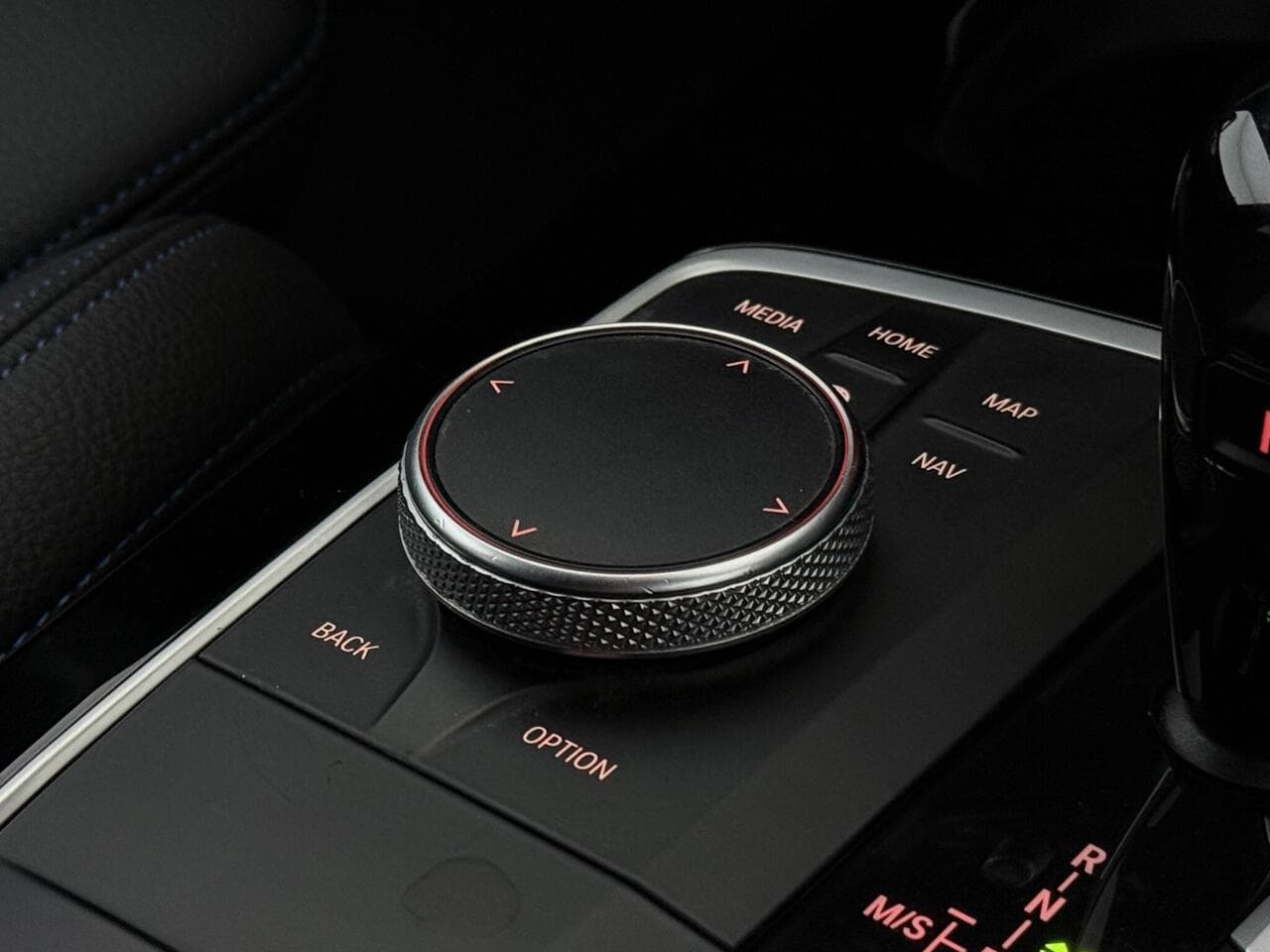 BMW 1 Series thumbnail Misc Controls