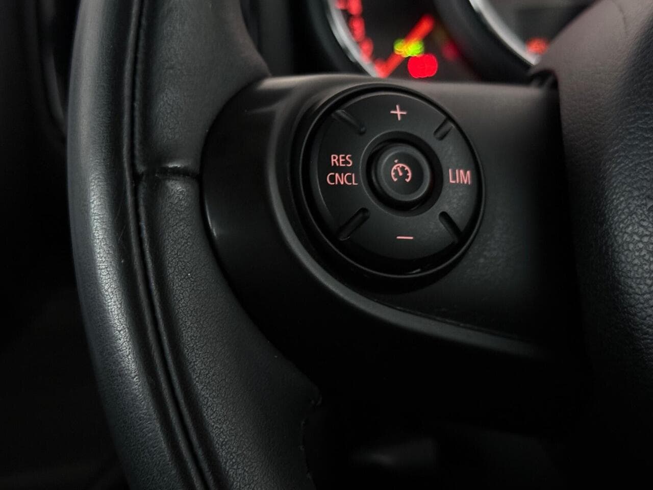 MINI Countryman thumbnail Misc Controls