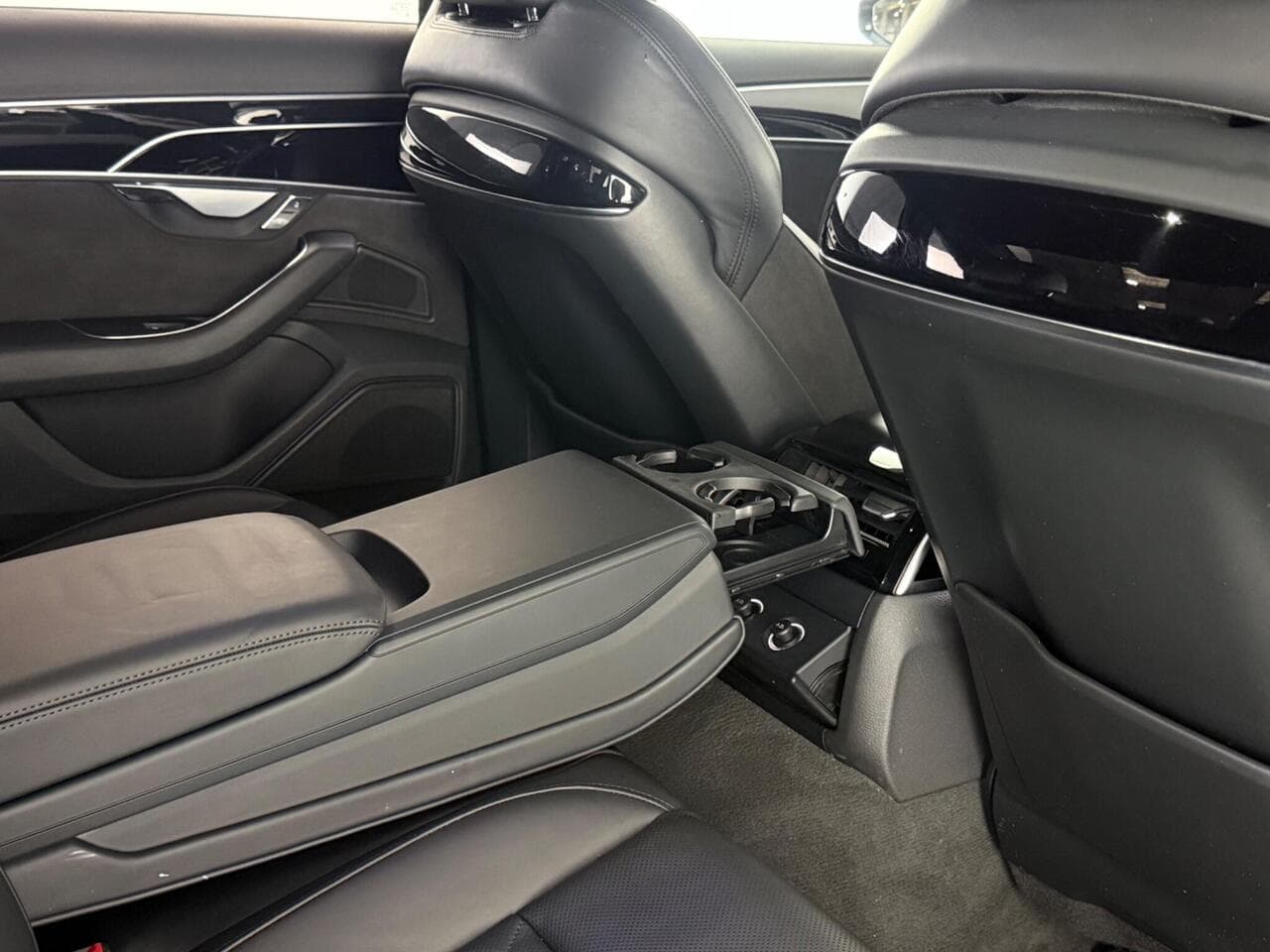 Audi A8 thumbnail Seat Front Passenger
