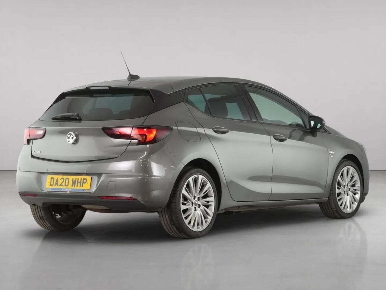 Vauxhall Astra thumbnail Rear Right