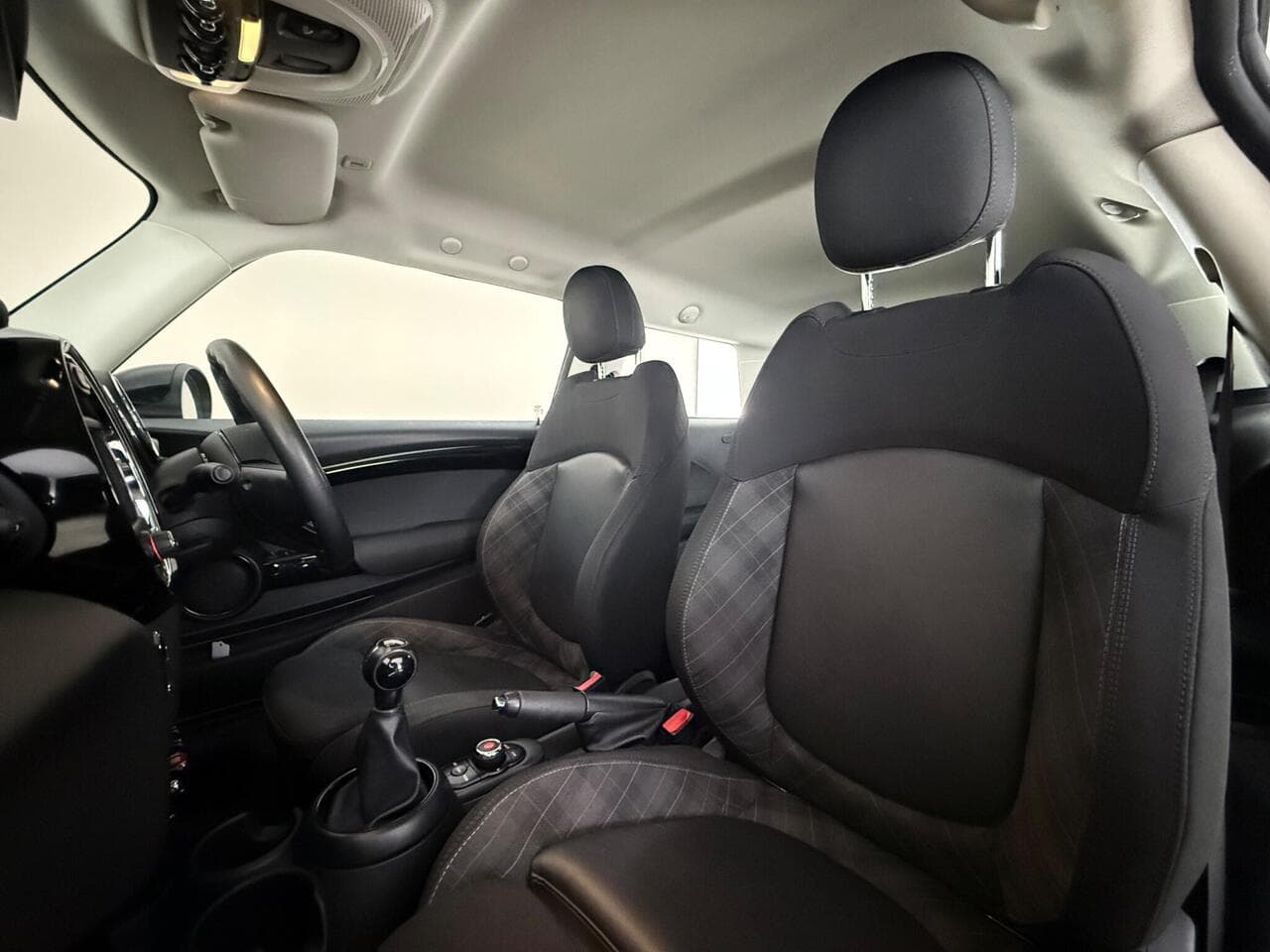 MINI Hatch thumbnail Seat Front Passenger
