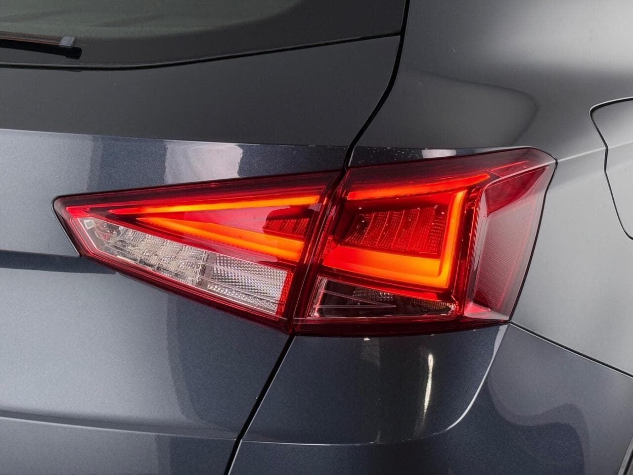 SEAT Arona thumbnail Lights Rear