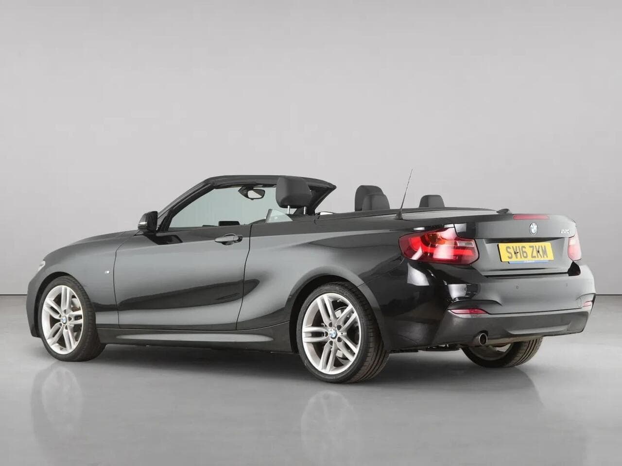 BMW 2 Series thumbnail Rear Left