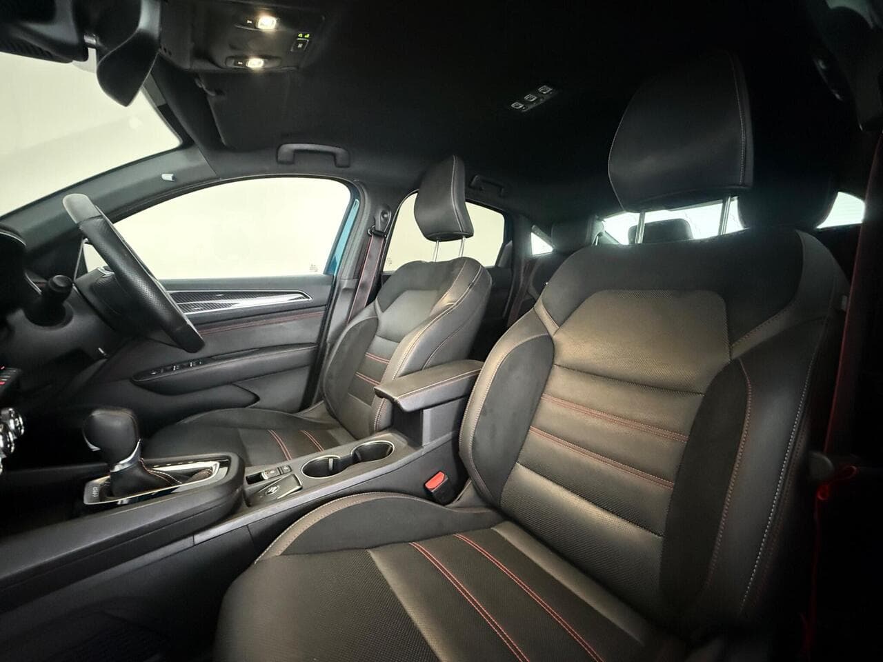 Renault Arkana thumbnail Seat Front Passenger