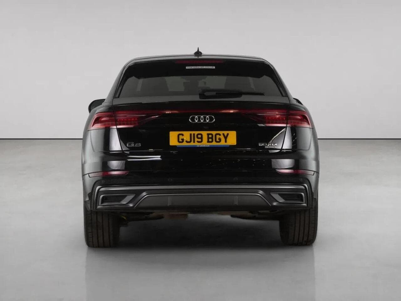 Audi Q8 thumbnail Rear