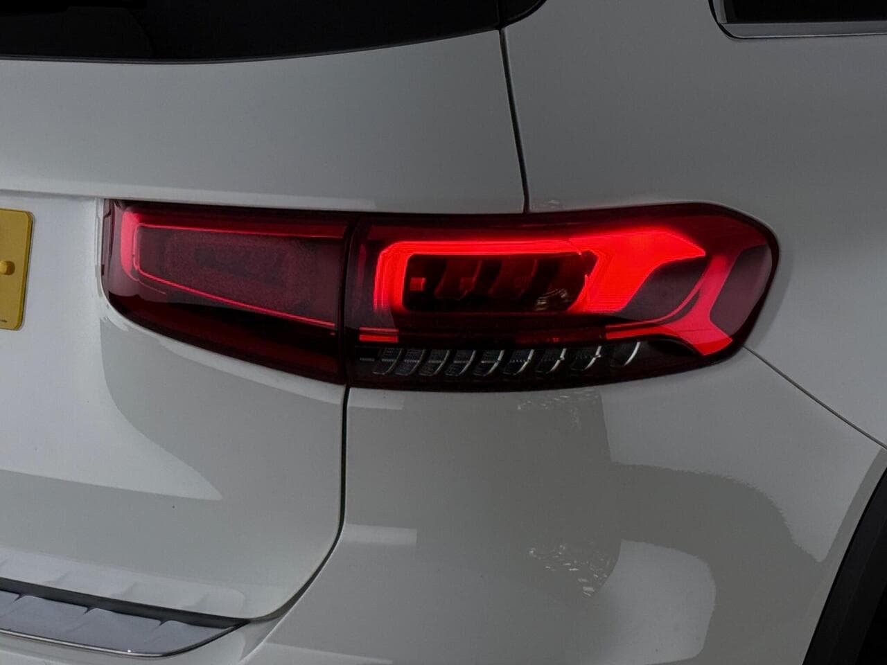 Mercedes-Benz GLB thumbnail Lights Rear