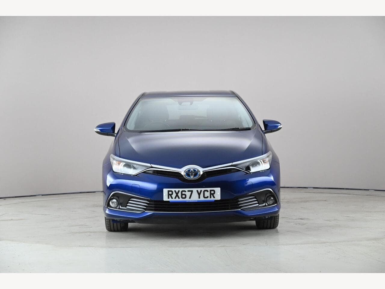 Toyota Auris thumbnail Front