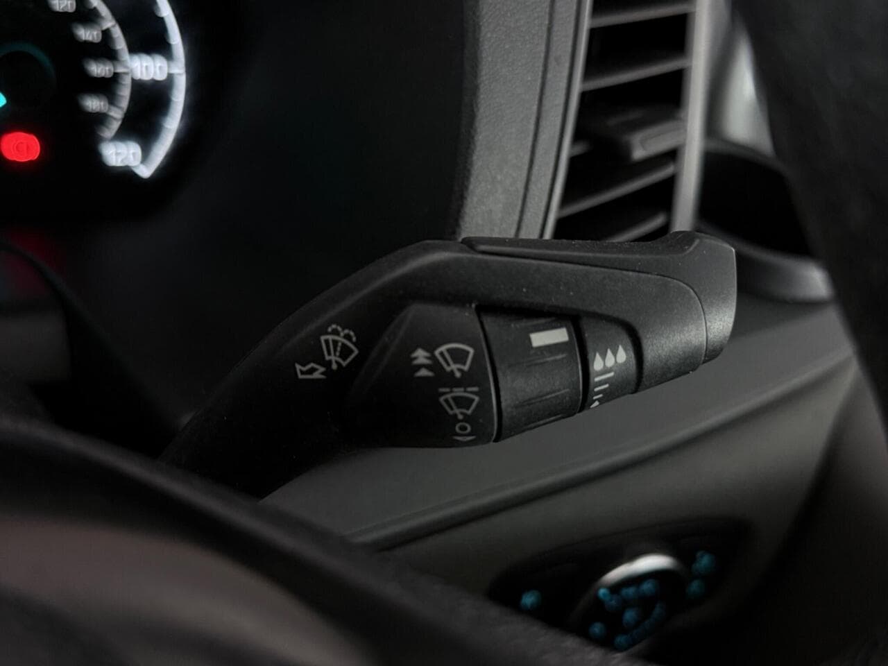 Ford Transit Custom thumbnail Misc Controls