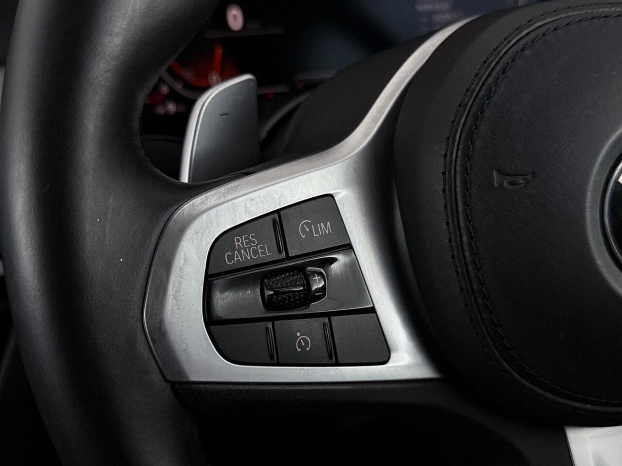 BMW 6 Series Gran Turismo thumbnail Misc Controls