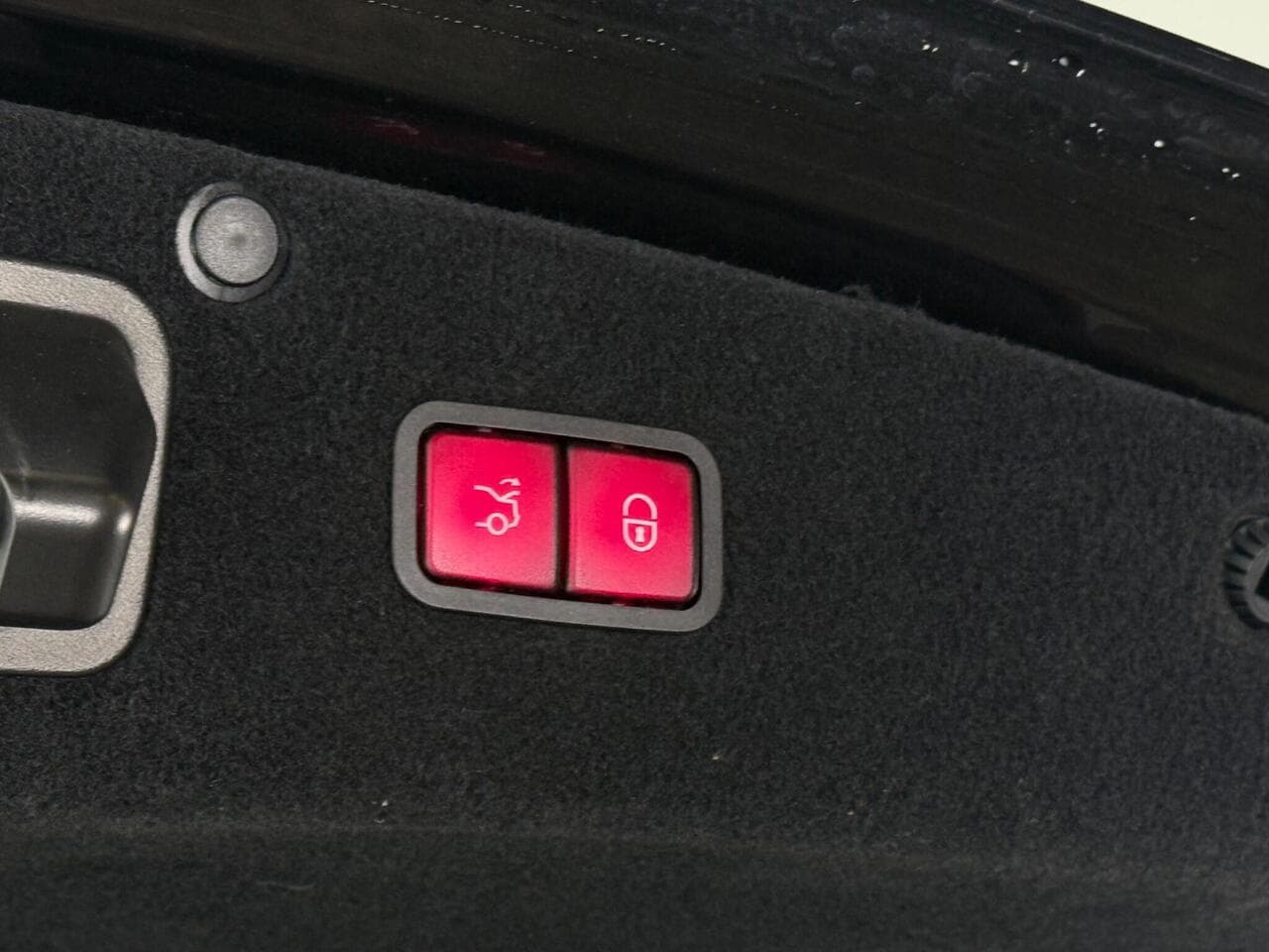 Mercedes-Benz S Class thumbnail Misc Controls