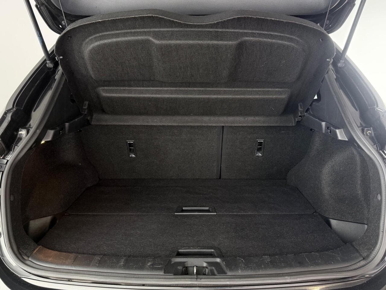 Nissan Qashqai thumbnail Boot