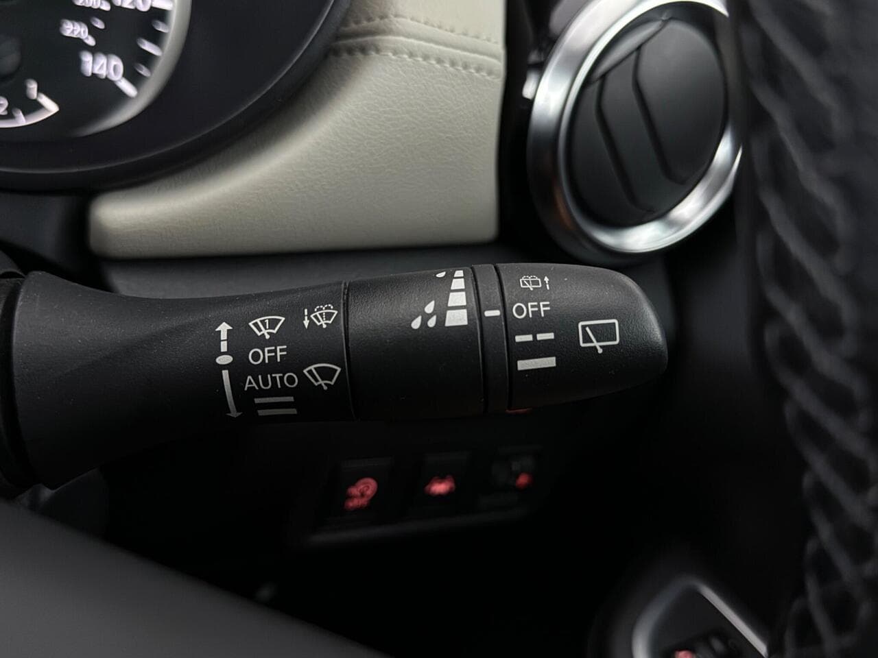 Nissan Micra thumbnail Misc Controls